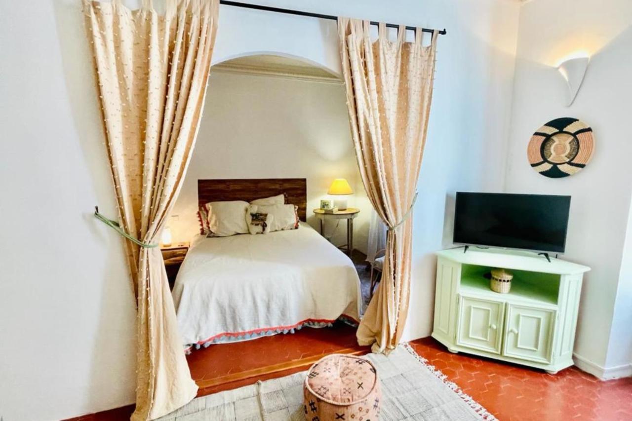 Bnb Renting Great Studio In The Heart Of Cannes Old City Neighbourhood ! Villa Екстериор снимка